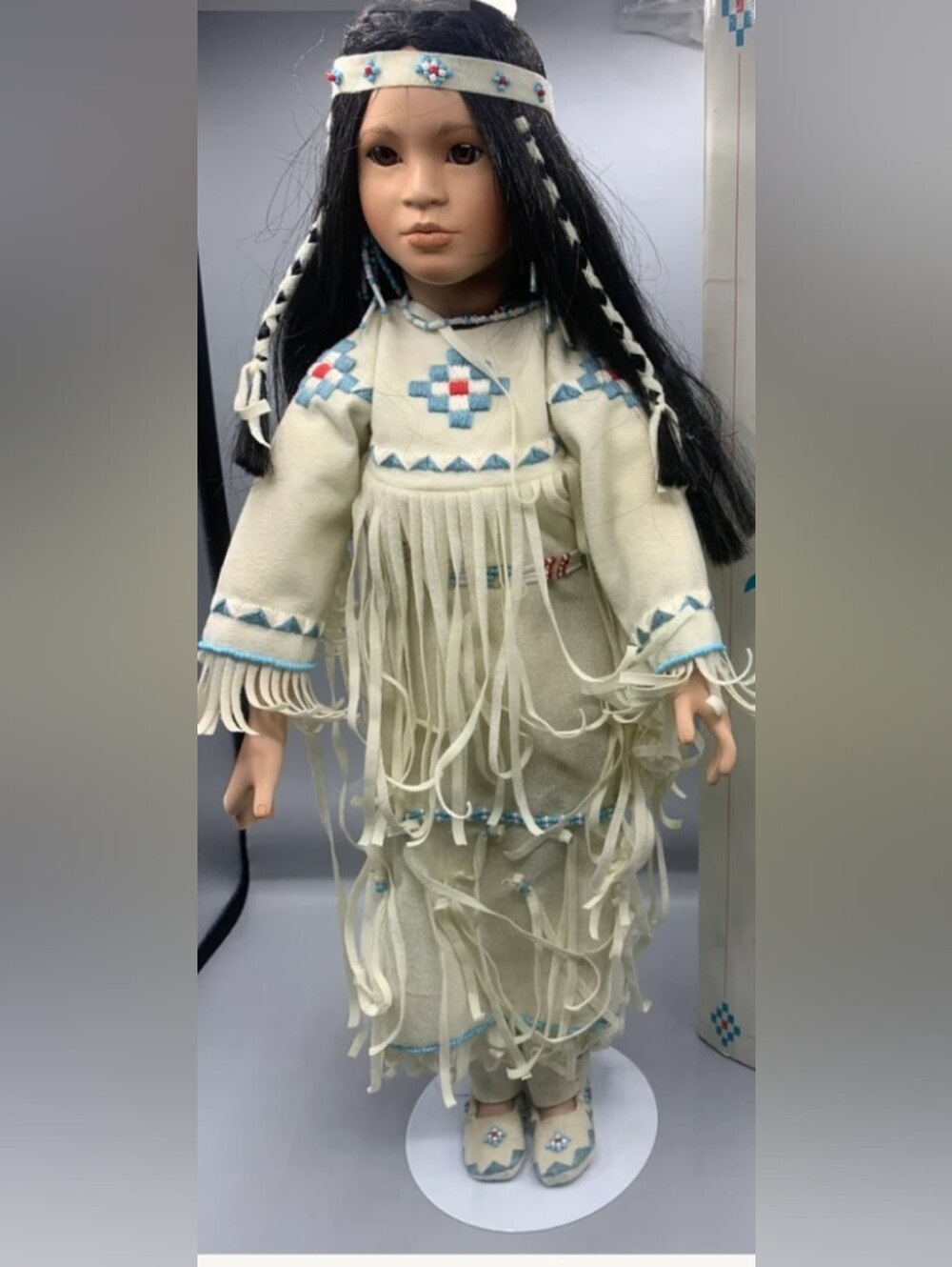 Georgetown Collectiin , Silver Moon, Traditional Style Native American Doll NWOV